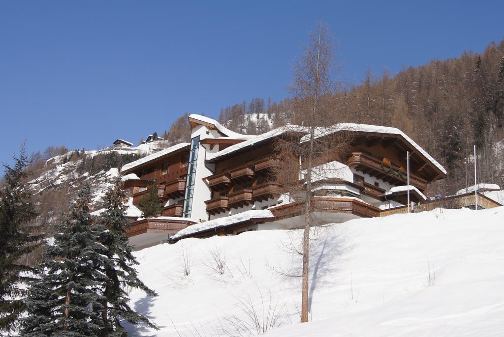 Alpin Panoramahotel Laerchenhof Heiligenblut Bagian luar foto