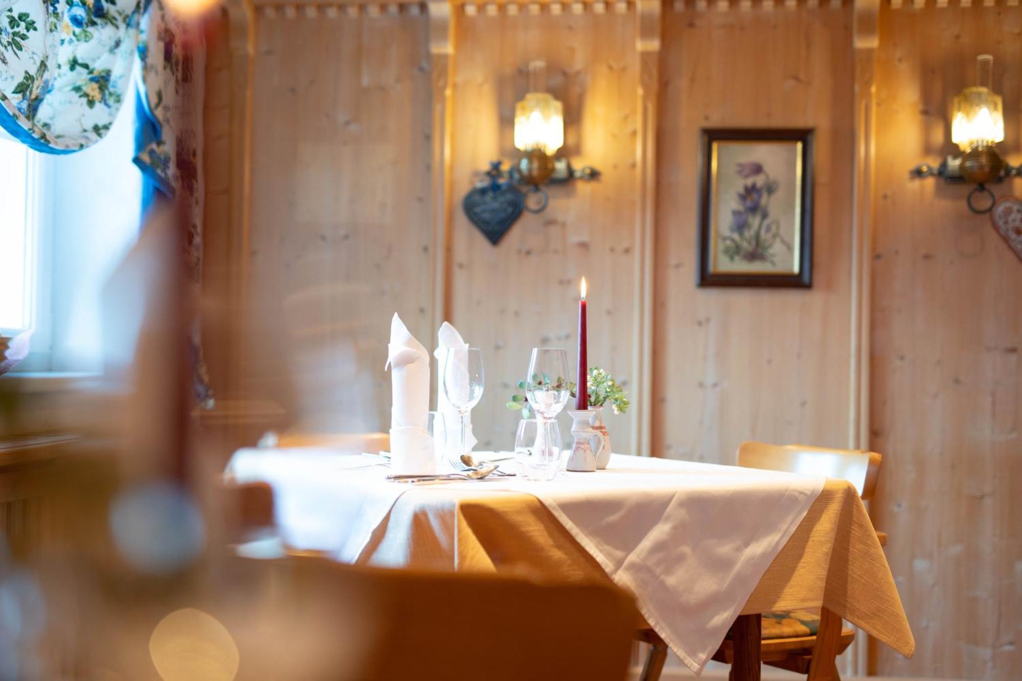 Alpin Panoramahotel Laerchenhof Heiligenblut Bagian luar foto
