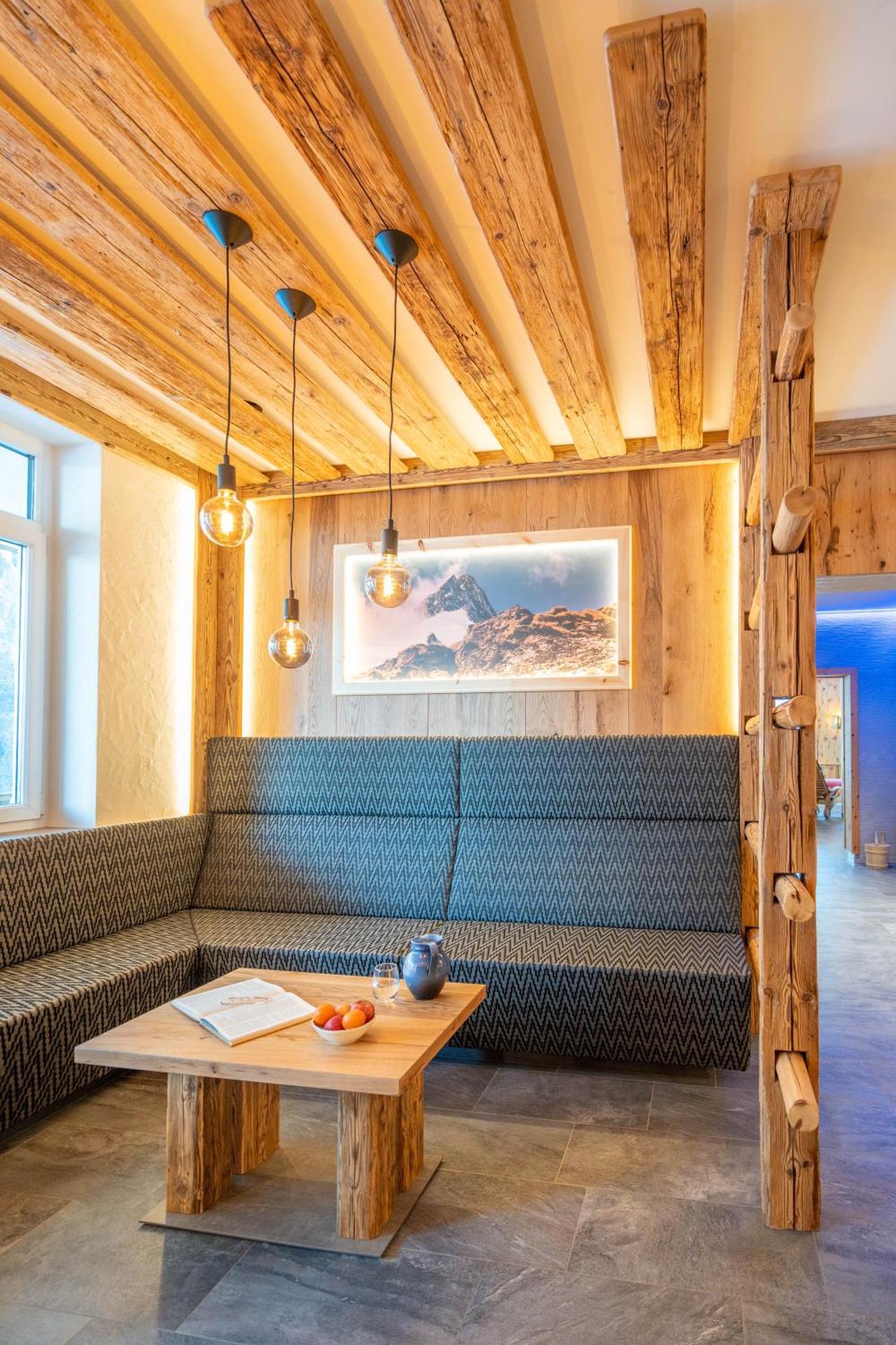 Alpin Panoramahotel Laerchenhof Heiligenblut Bagian luar foto